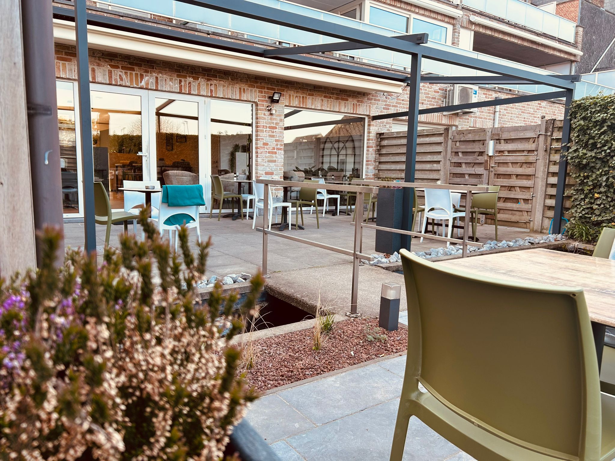 Terras van In 't Hofke