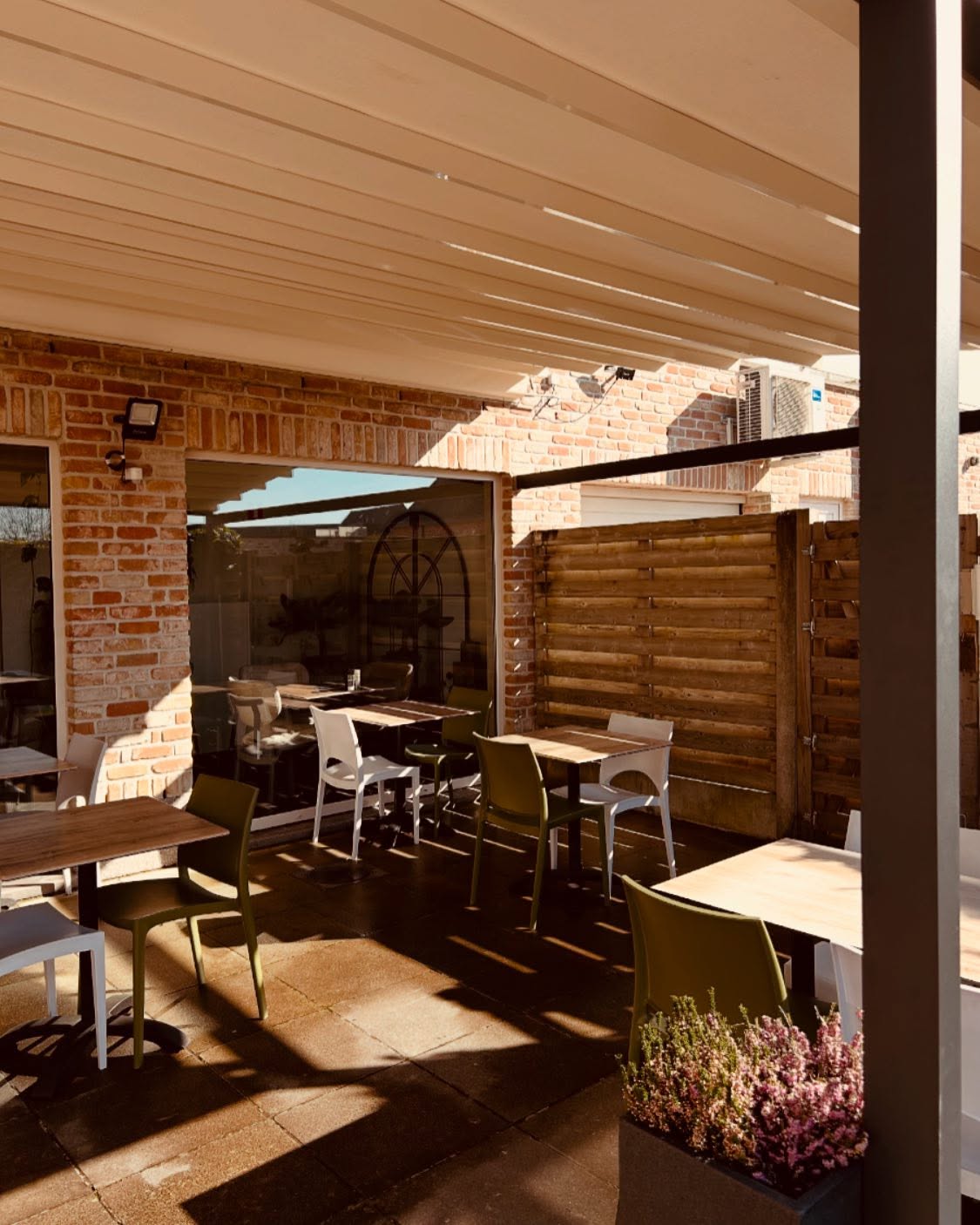 Overdekt terras van In 't Hofke